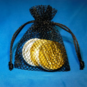 Fishnet pouches